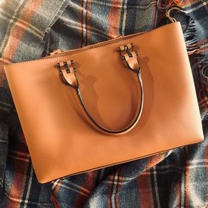 Multicompartments Satchel